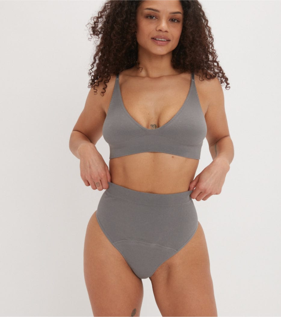 Nahtloser Ripp-High-Waist Tanga - Grau